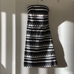 Phoebe black white strapless dress 2 4